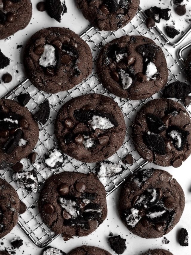 Chocolate Cookies & Cream Cookies