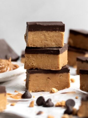 Stacked bars with alternating chocolate and Wow Butter.