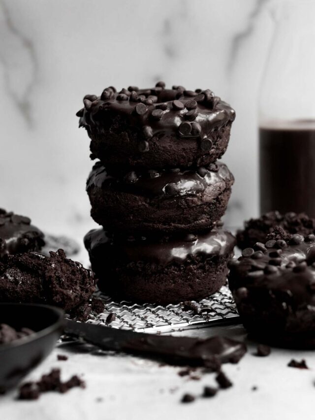 Eggless Chocolate Donuts