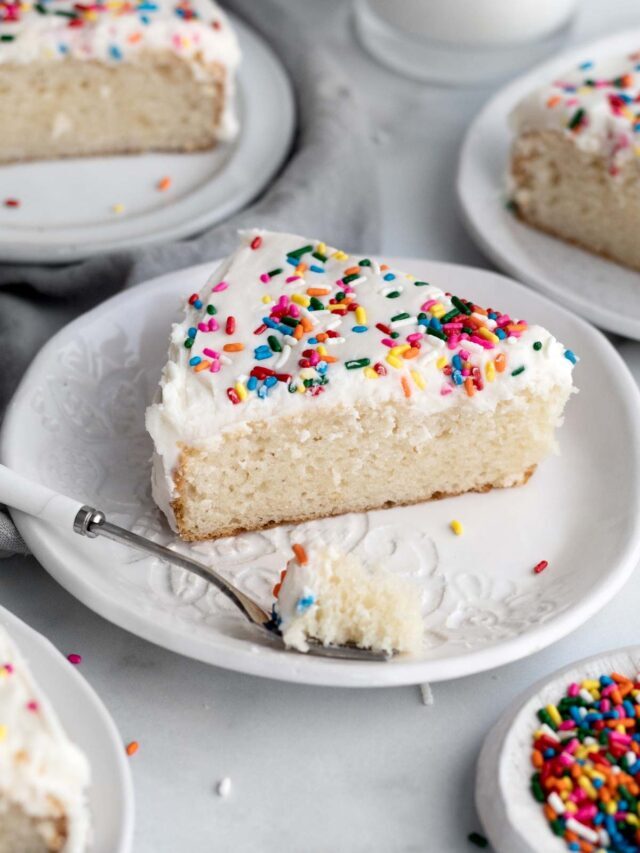 Vanilla Eggless Cake