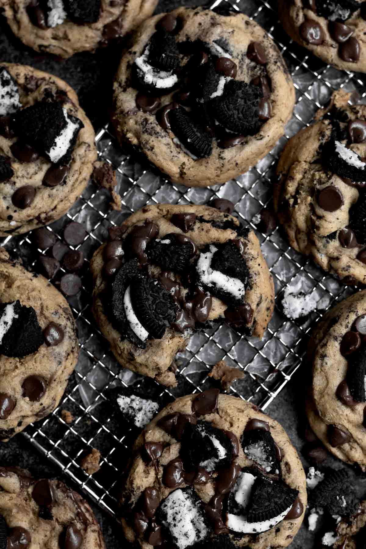 Cookies on a baking rack.