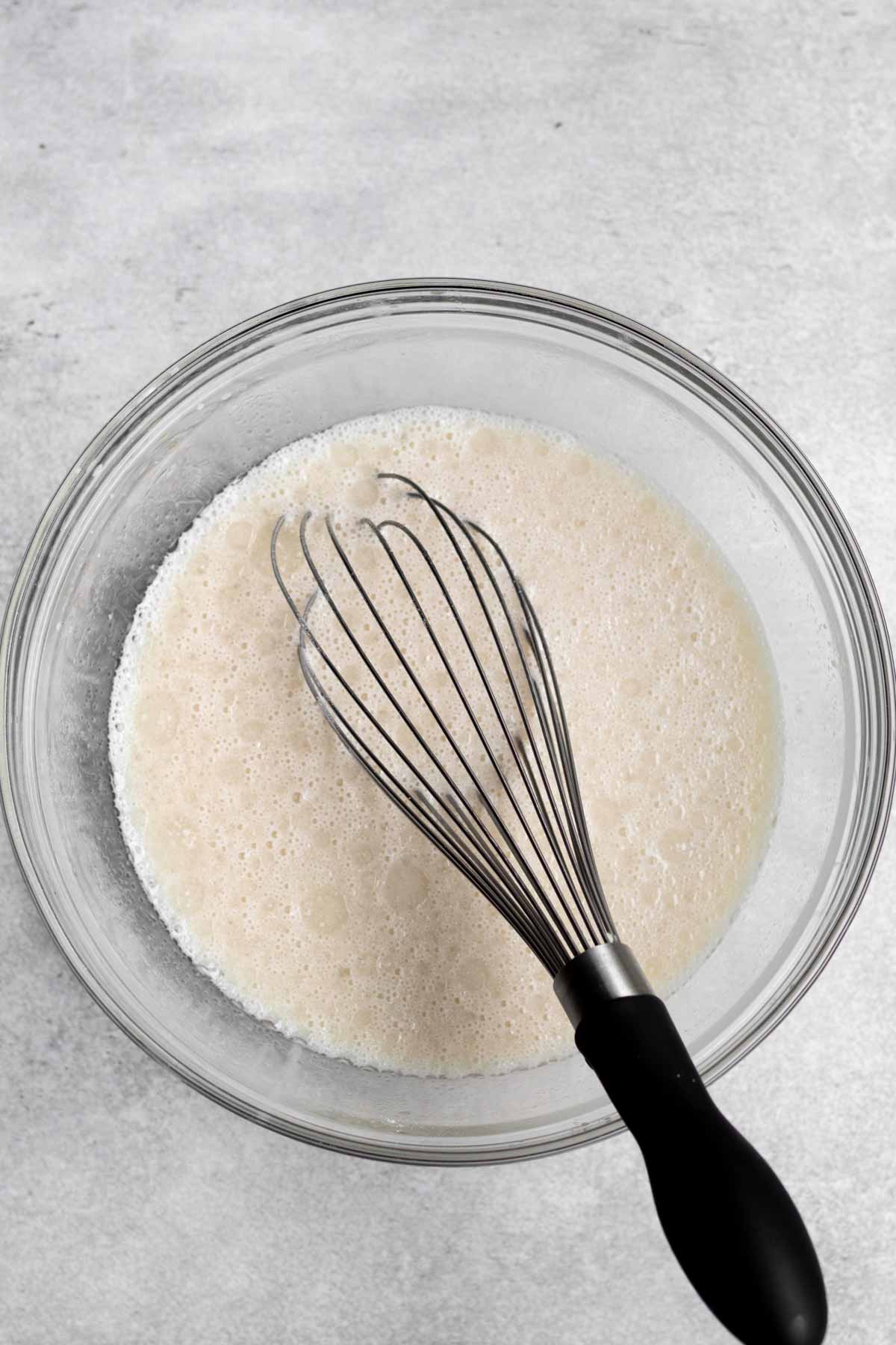 A bowl with the wet ingredients.
