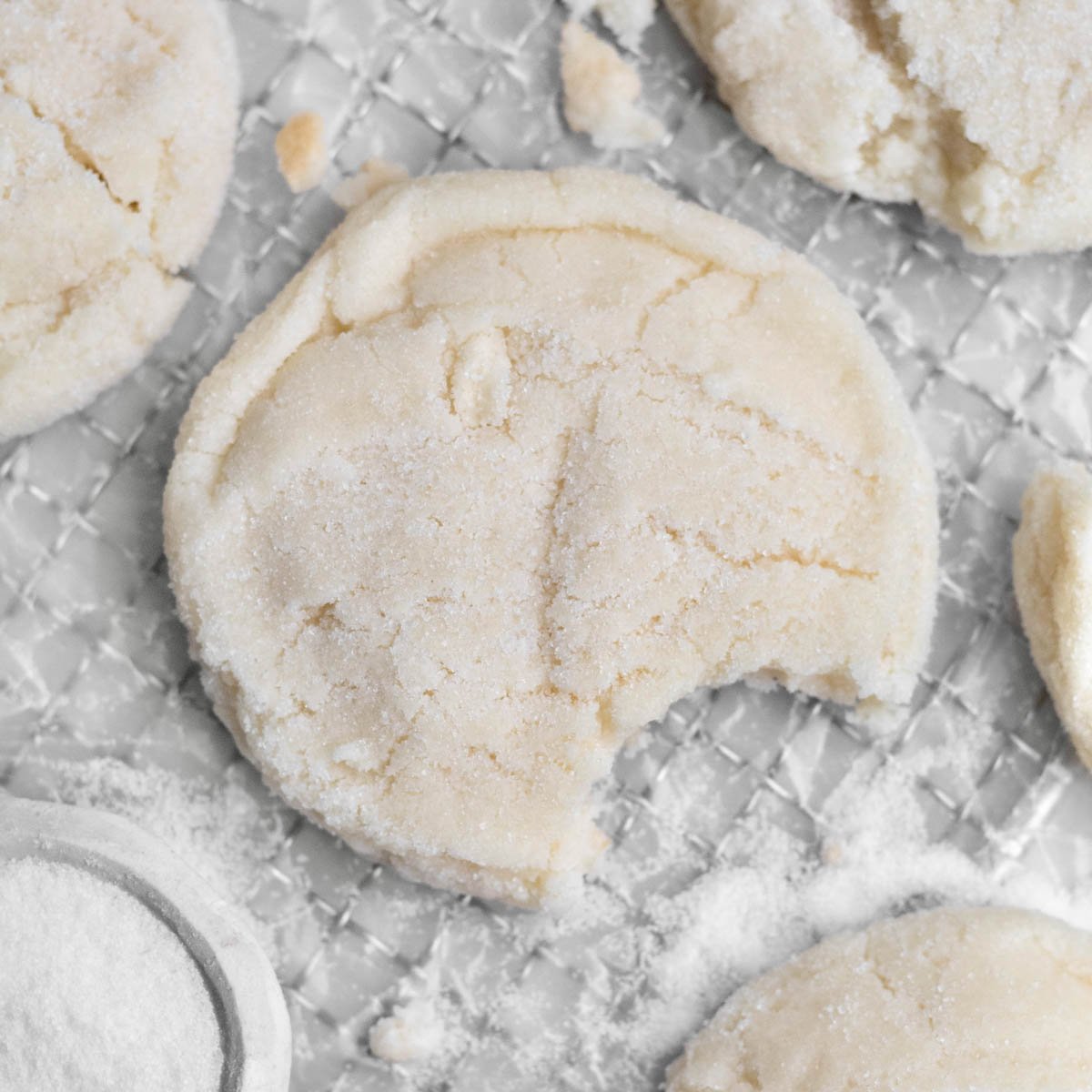 https://laneandgreyfare.com/wp-content/uploads/2022/07/Small-Batch-Sugar-Cookies-1.jpg