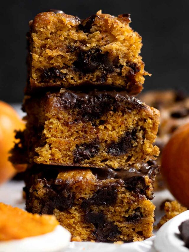 Gooey Chocolate Chip Pumpkin Bars