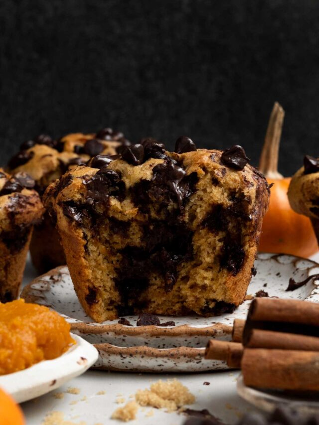 Pumpkin Chocolate Chip Muffins