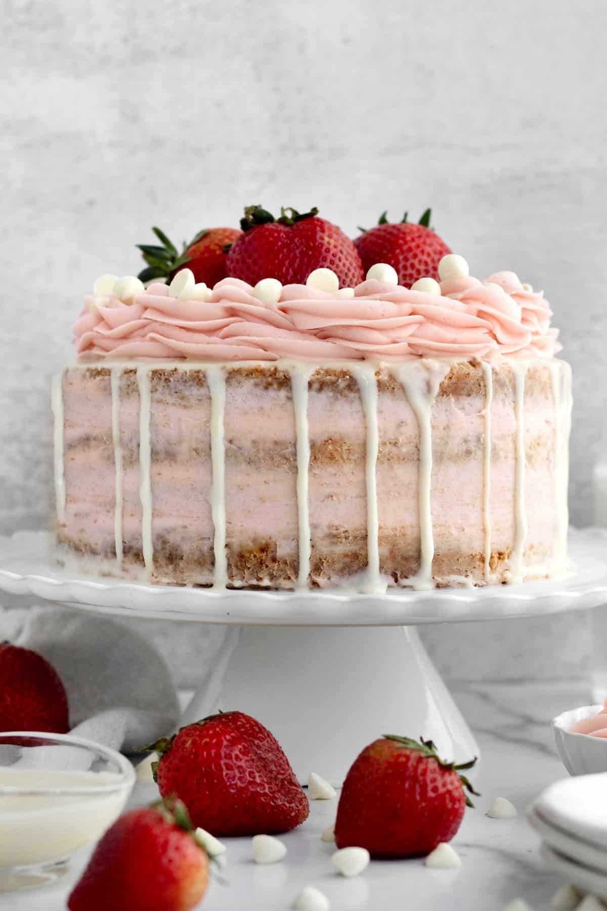 Delicious white chocolate ganache adds an extra silky smooth layer to the cake.