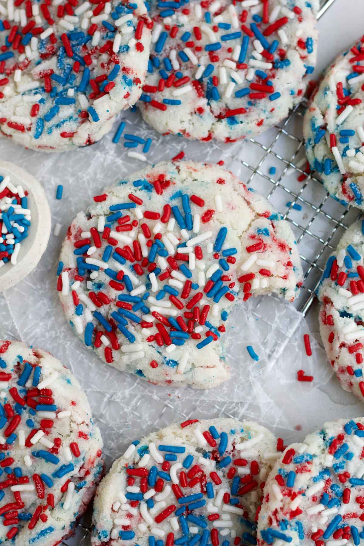 Perfect 4th of July Cookies with patriotic sprinkles and sugary goodness.