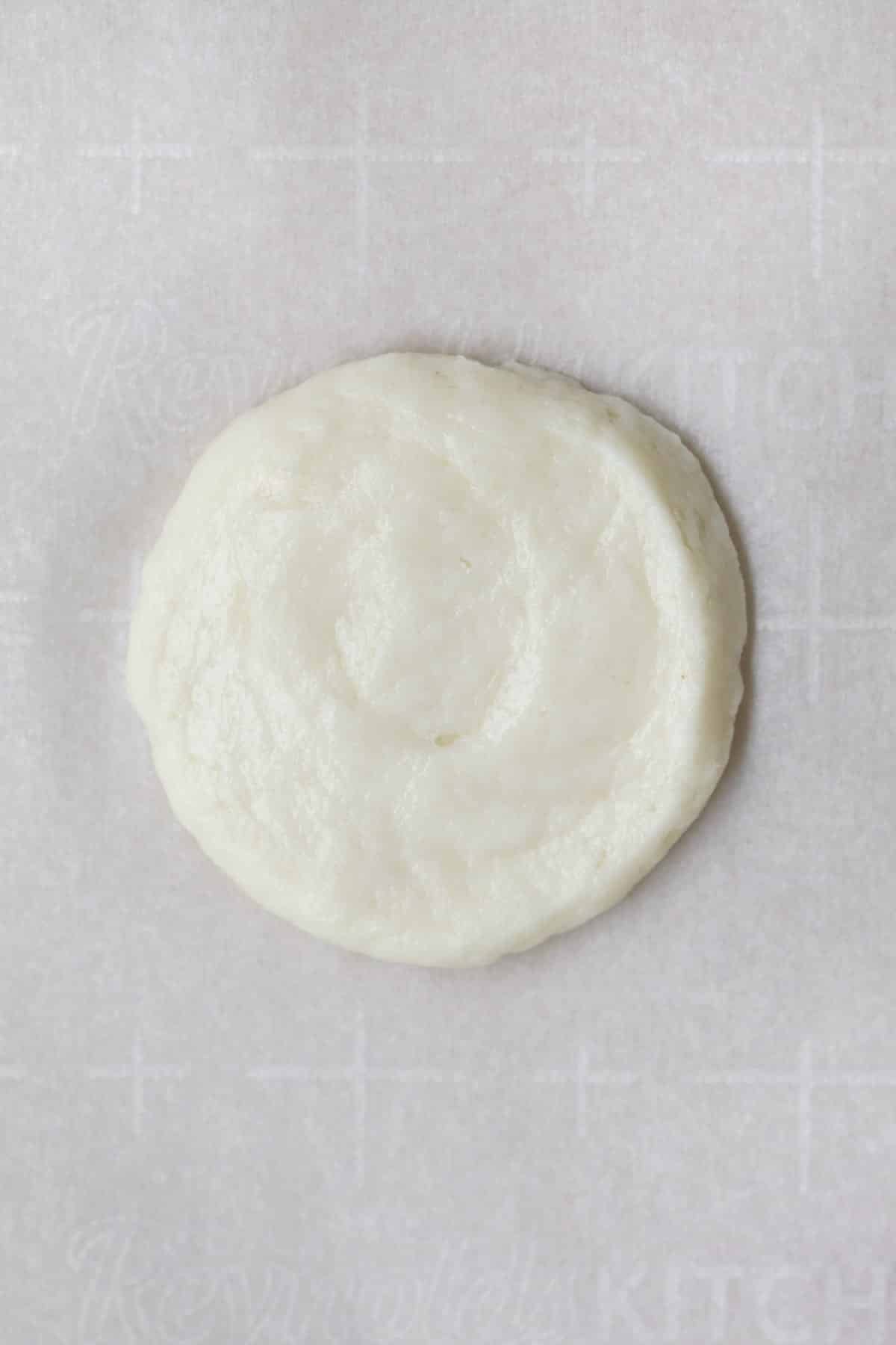 Smoothing the swirl until its uniform.